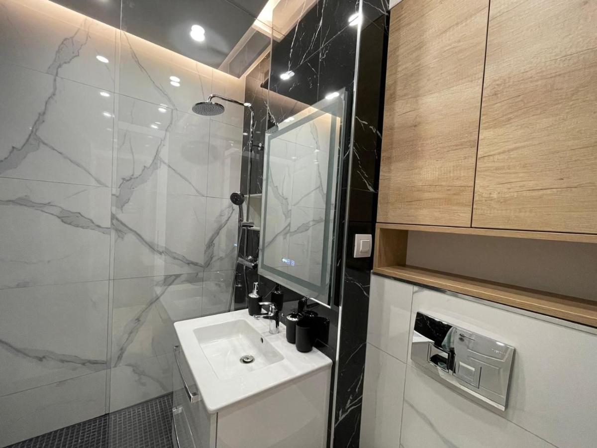 Milton Flats Apartment Cluj-Napoca Ngoại thất bức ảnh